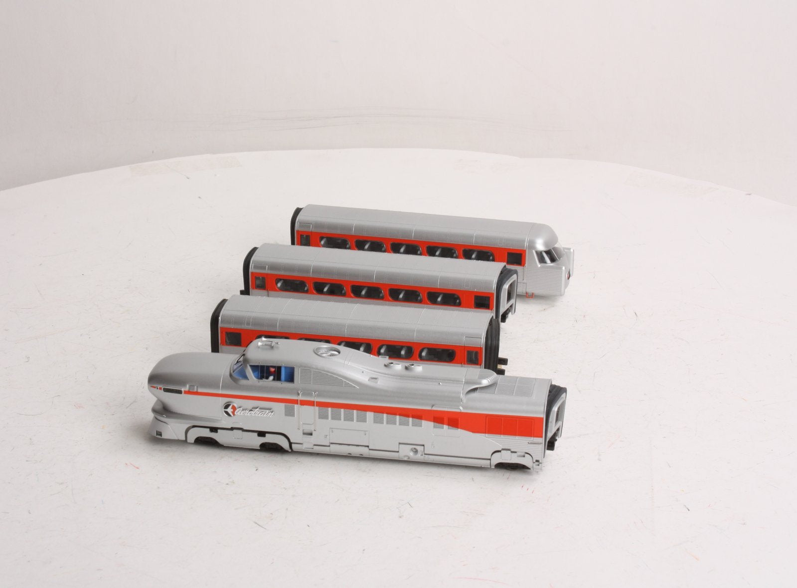 Con-Cor 8741 HO GM Demonstrator AeroTrain (Set of 3)