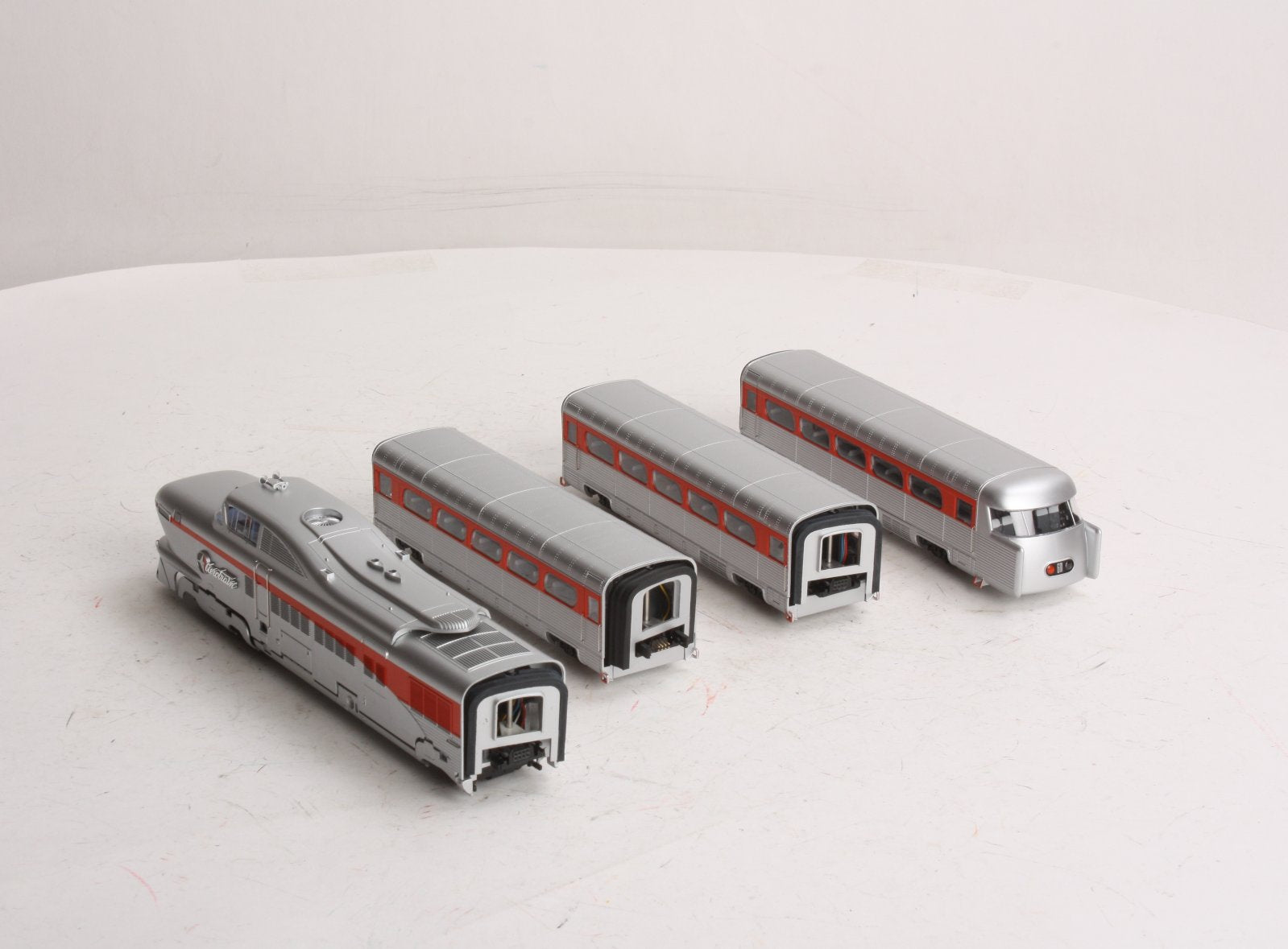 Con-Cor 8741 HO GM Demonstrator AeroTrain (Set of 3)