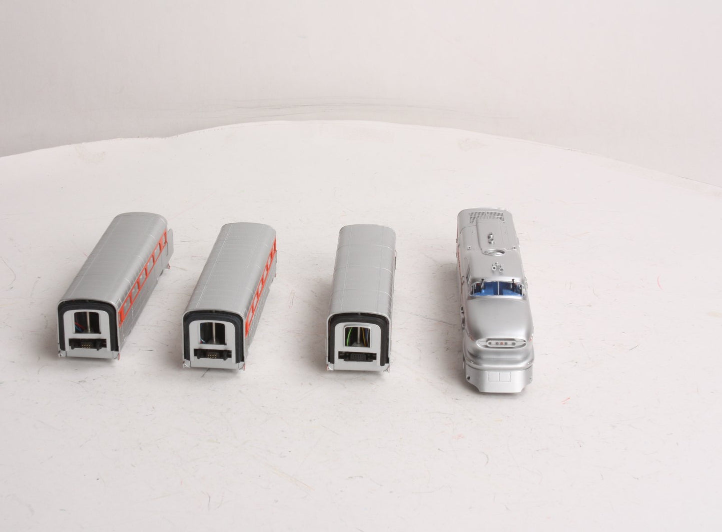 Con-Cor 8741 HO GM Demonstrator AeroTrain (Set of 3)