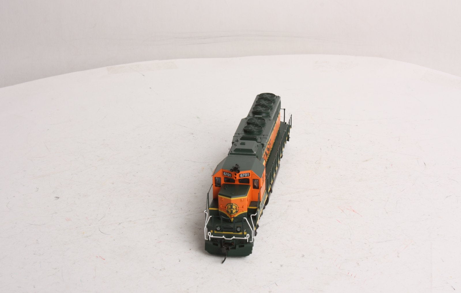 Broadway Limited 5004 HO BNSF EMD SD40-2 Diesel Locomotive with Sound #6701