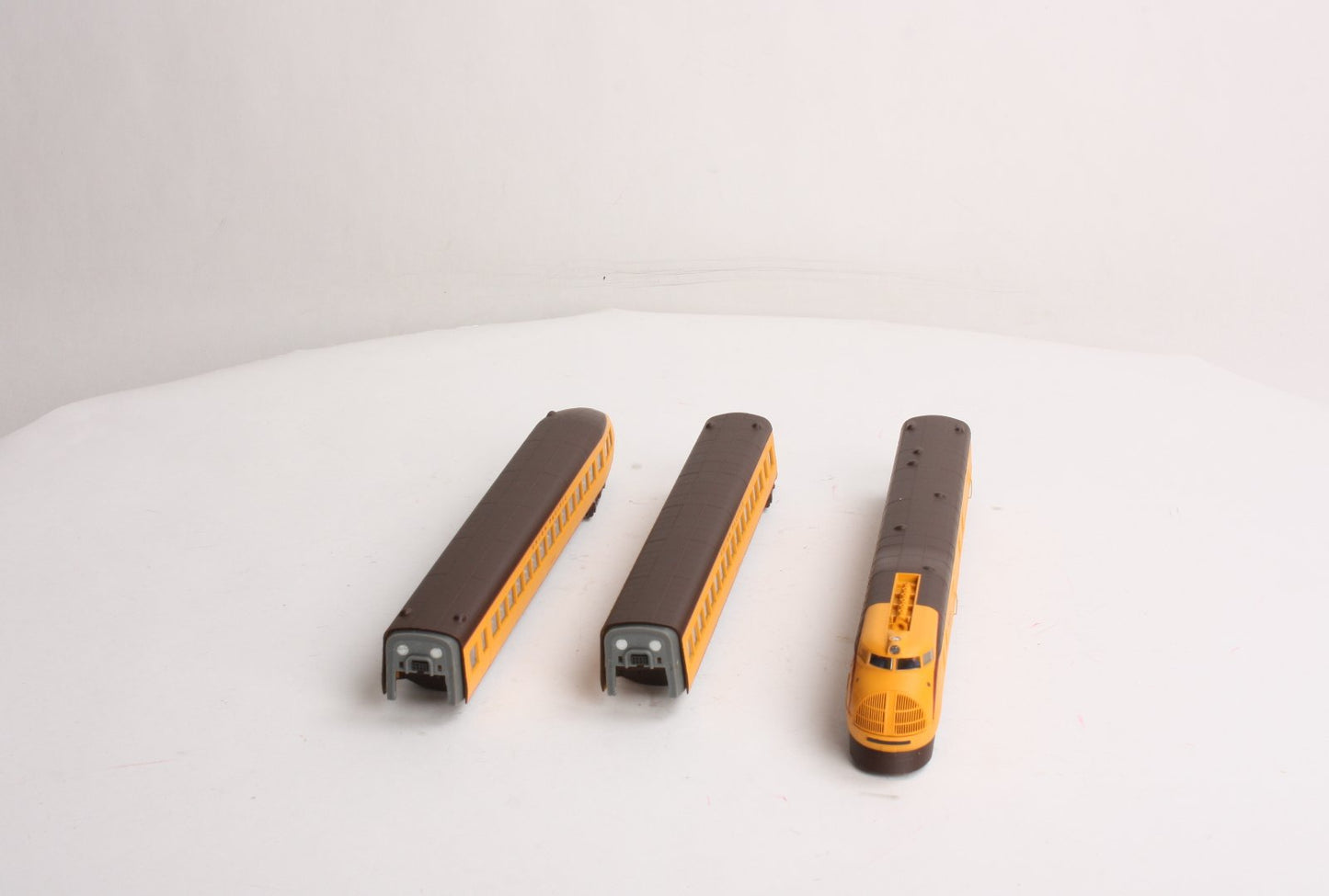 Con-Cor 8784 HO City Of Salina M10000 Original Passenger Set