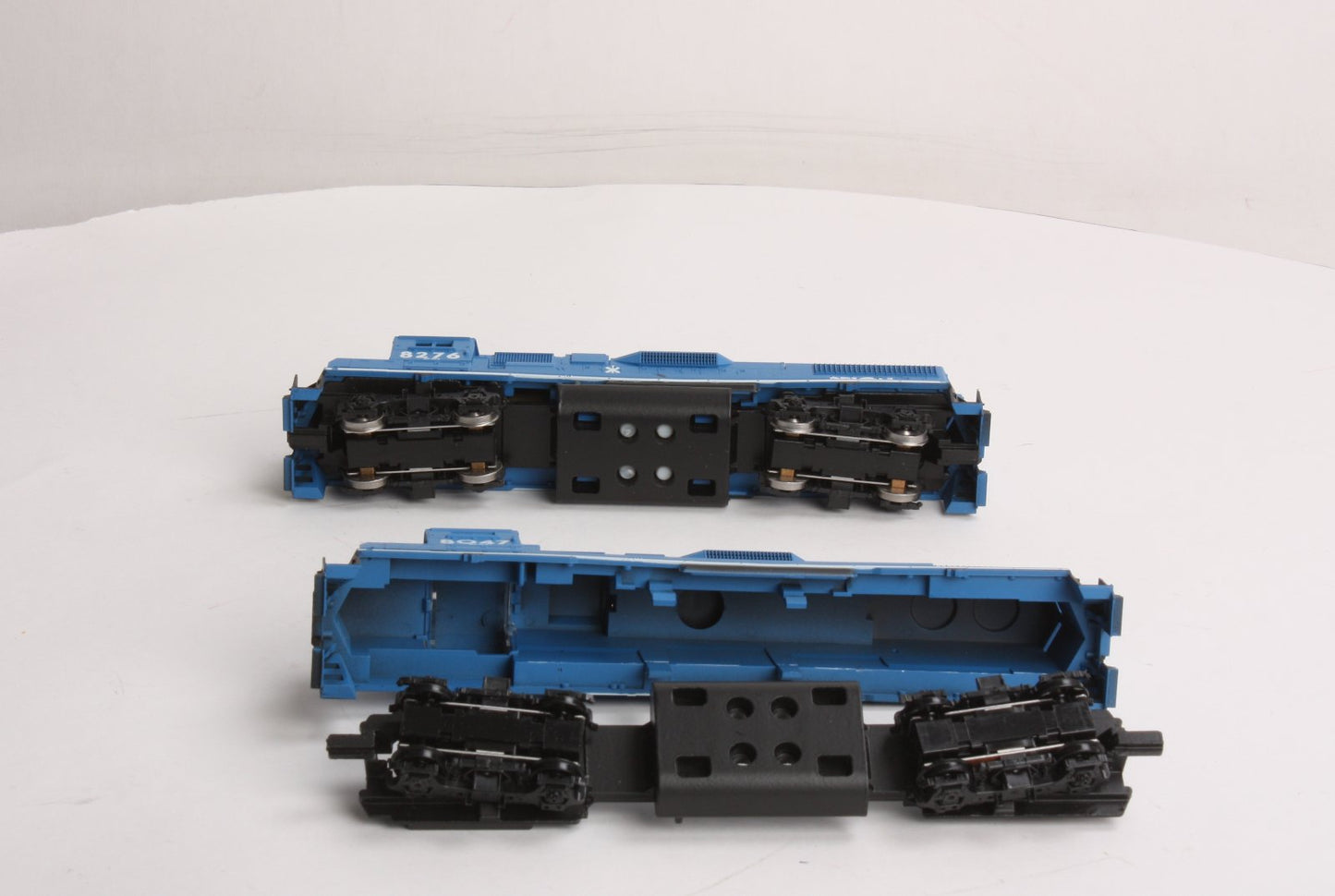 Athearn 2223 HO Conrail GP38-2 Power/Dummy Diesel Set