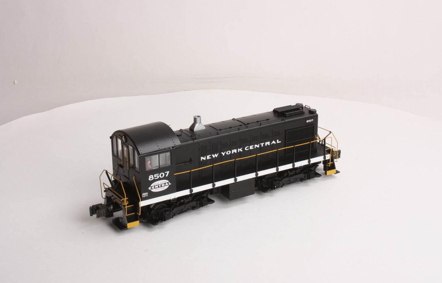 Lionel 6-38481 New York Central Legacy Alco S-2 Diesel Switcher #8507