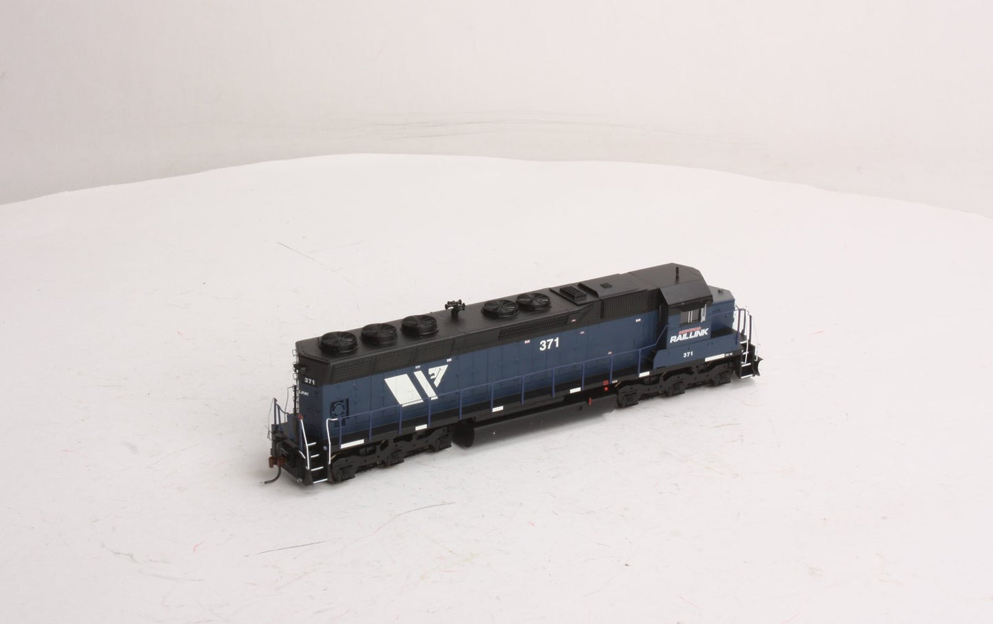 Athearn 98011 HO Scale Montana Rail Link SD-45 Diesel Locomotive #371