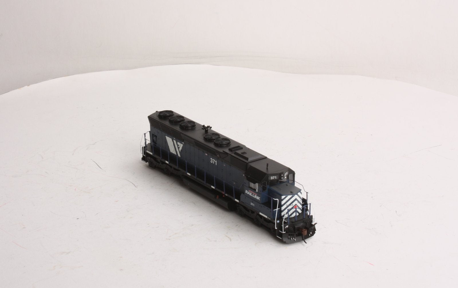 Athearn 98011 HO Scale Montana Rail Link SD-45 Diesel Locomotive #371