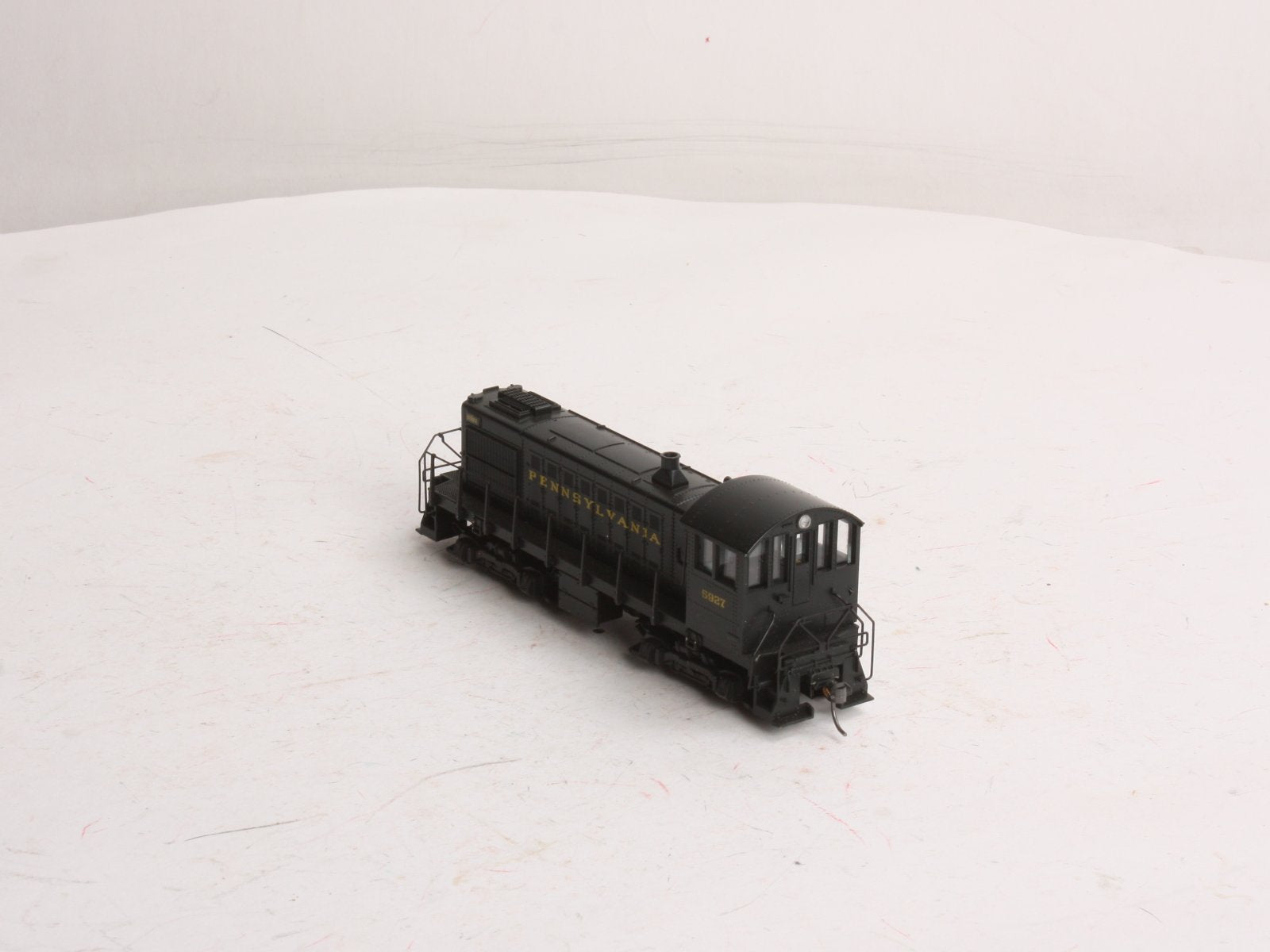 Atlas 8073 HO Scale Pennsylvania Alco S2 Diesel Locomotive #5927