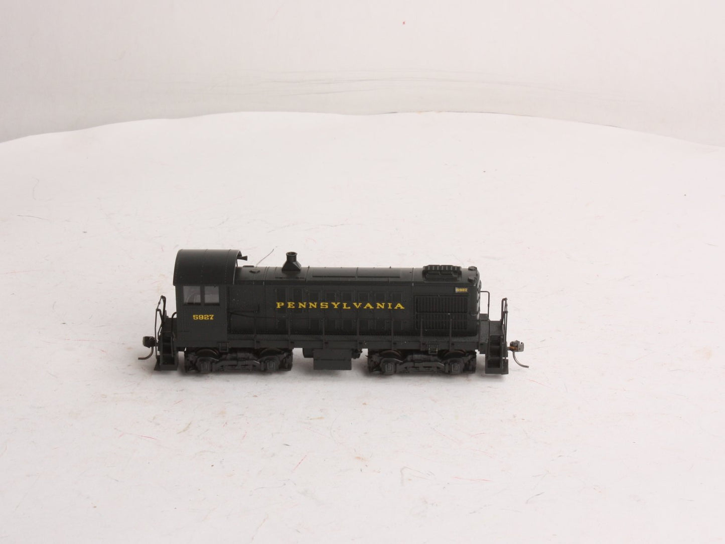 Atlas 8073 HO Scale Pennsylvania Alco S2 Diesel Locomotive #5927