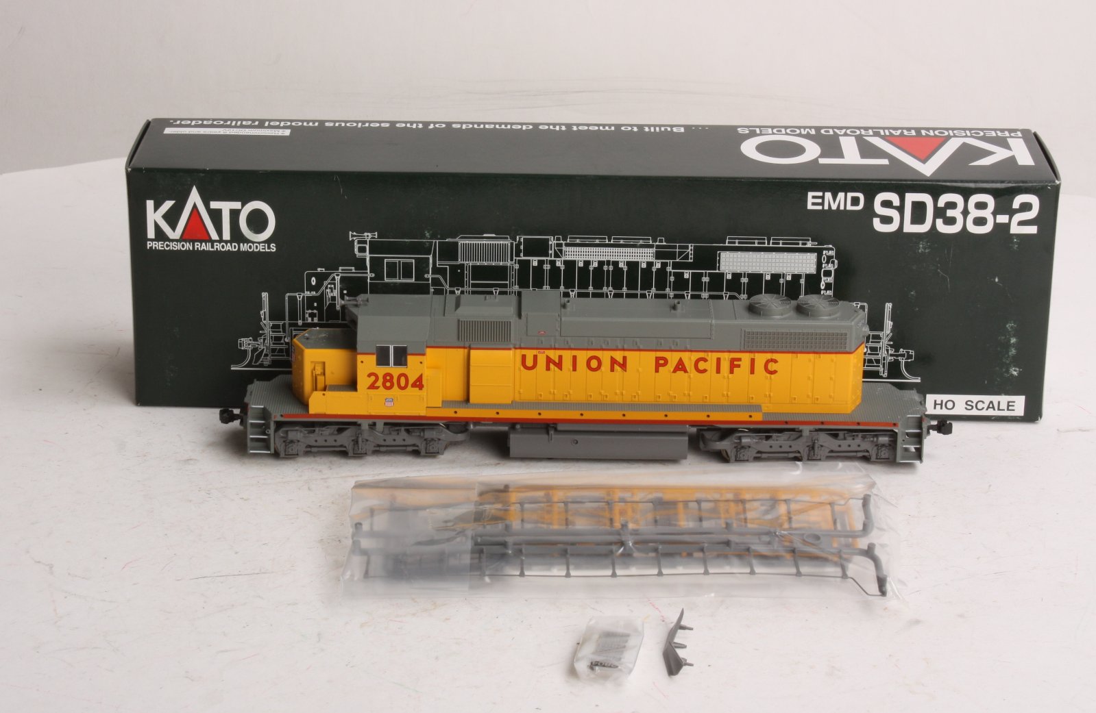 Kato 37-6502 HO Union Pacific SD38-2 Diesel Locomotive #2804