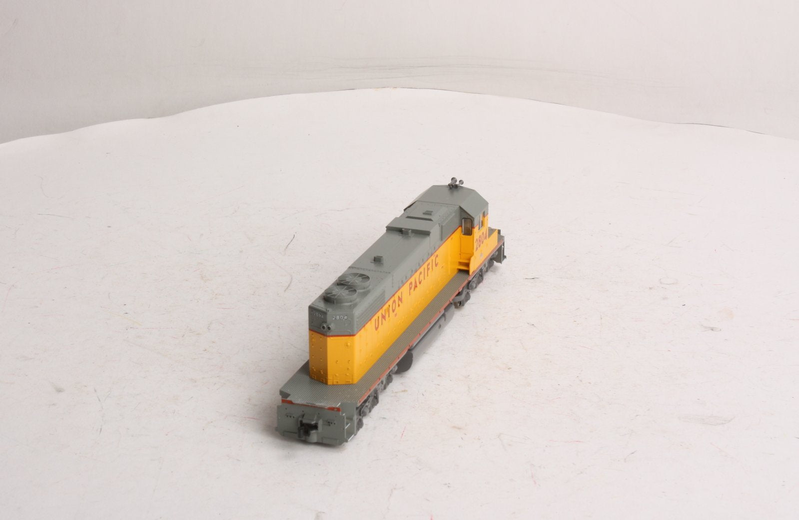 Kato 37-6502 HO Union Pacific SD38-2 Diesel Locomotive #2804