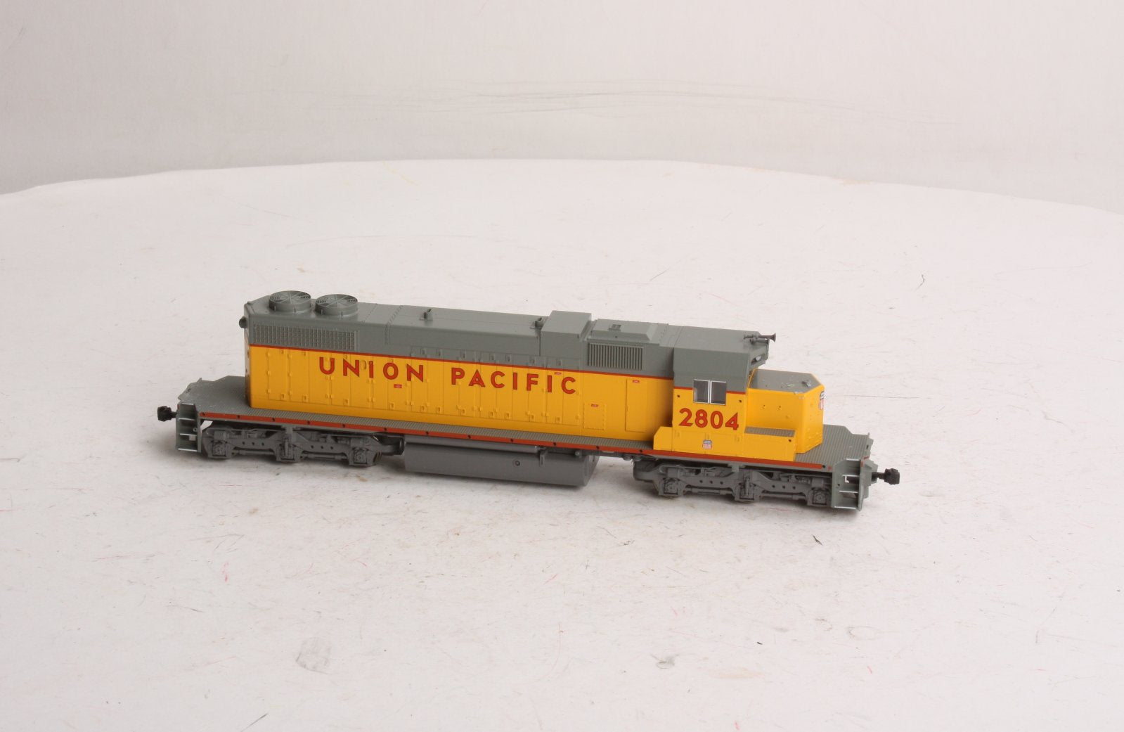 Kato 37-6502 HO Union Pacific SD38-2 Diesel Locomotive #2804