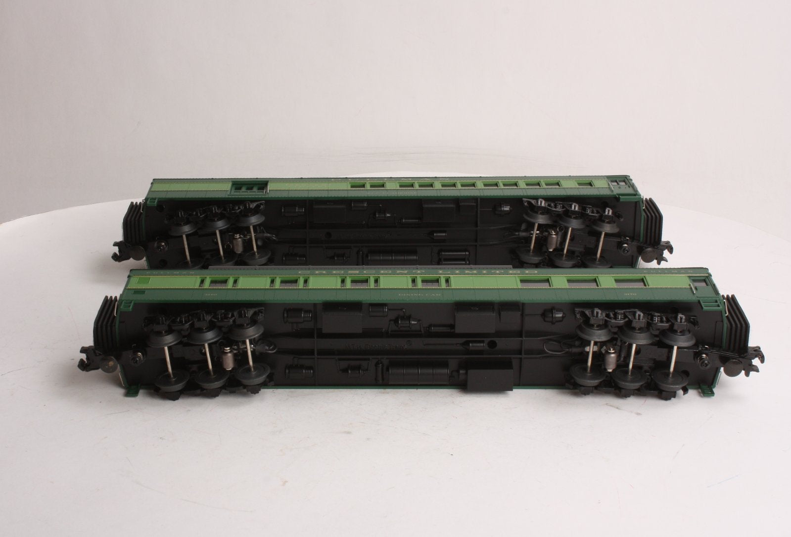 MTH 30-69101 O Southern 60' Madison Combine/Diner Passenger Set (Set of 2)