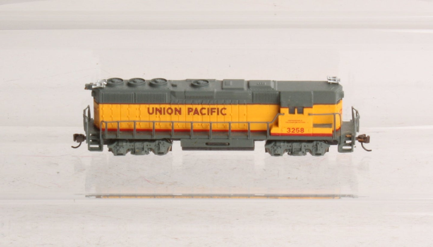 Bachmann 61251 N Scale Union Pacific GP50 Diesel Locomotive #3258
