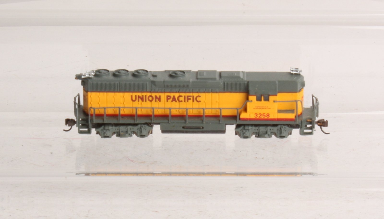 Bachmann 61251 N Scale Union Pacific GP50 Diesel Locomotive #3258