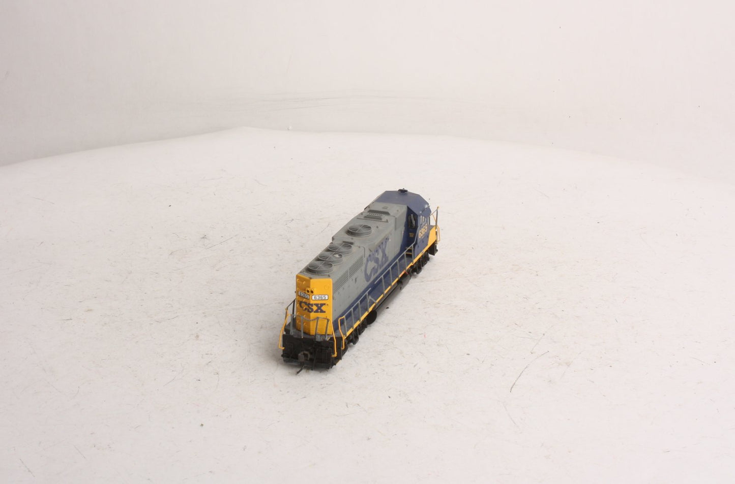 Atlas 10000406 CSX GP40-2 Phase I w/DCC & Sound #6365