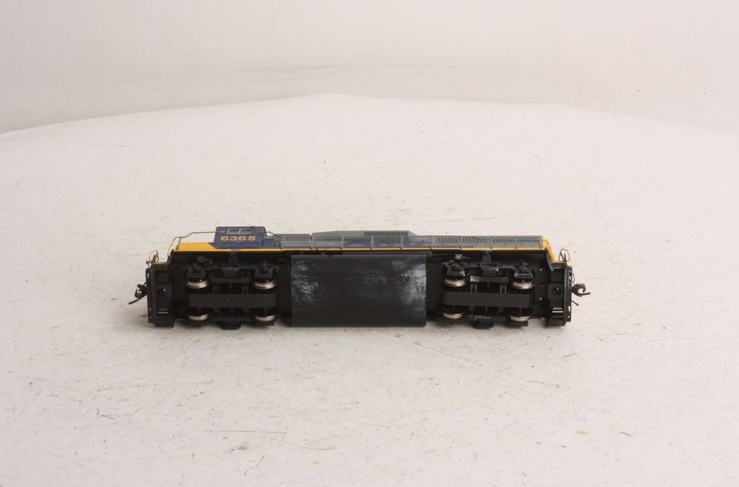 Atlas 10000406 CSX GP40-2 Phase I w/DCC & Sound #6365