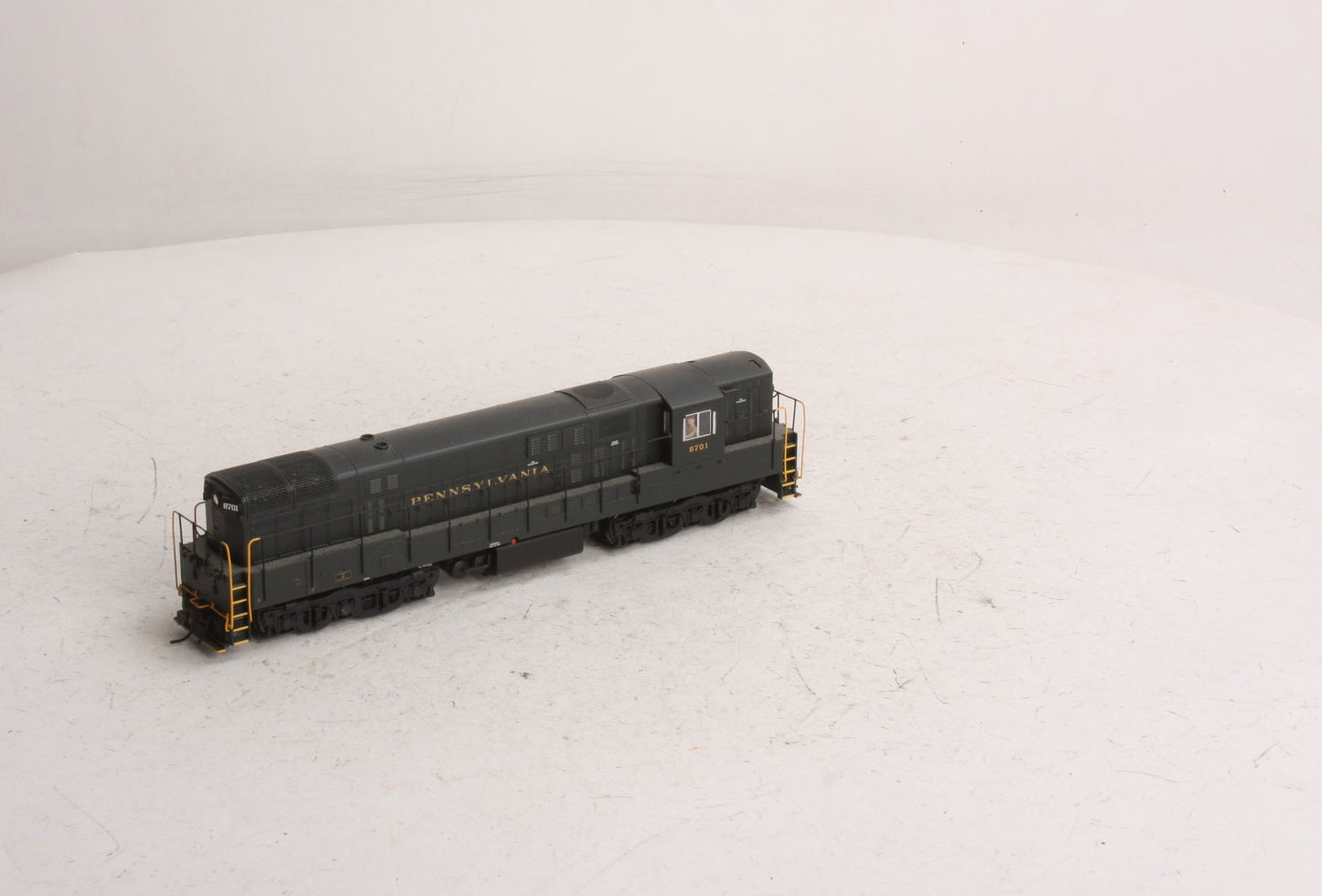 Atlas 7747 HO Scale Pennsylvania TrainMaster w/Sound #8701