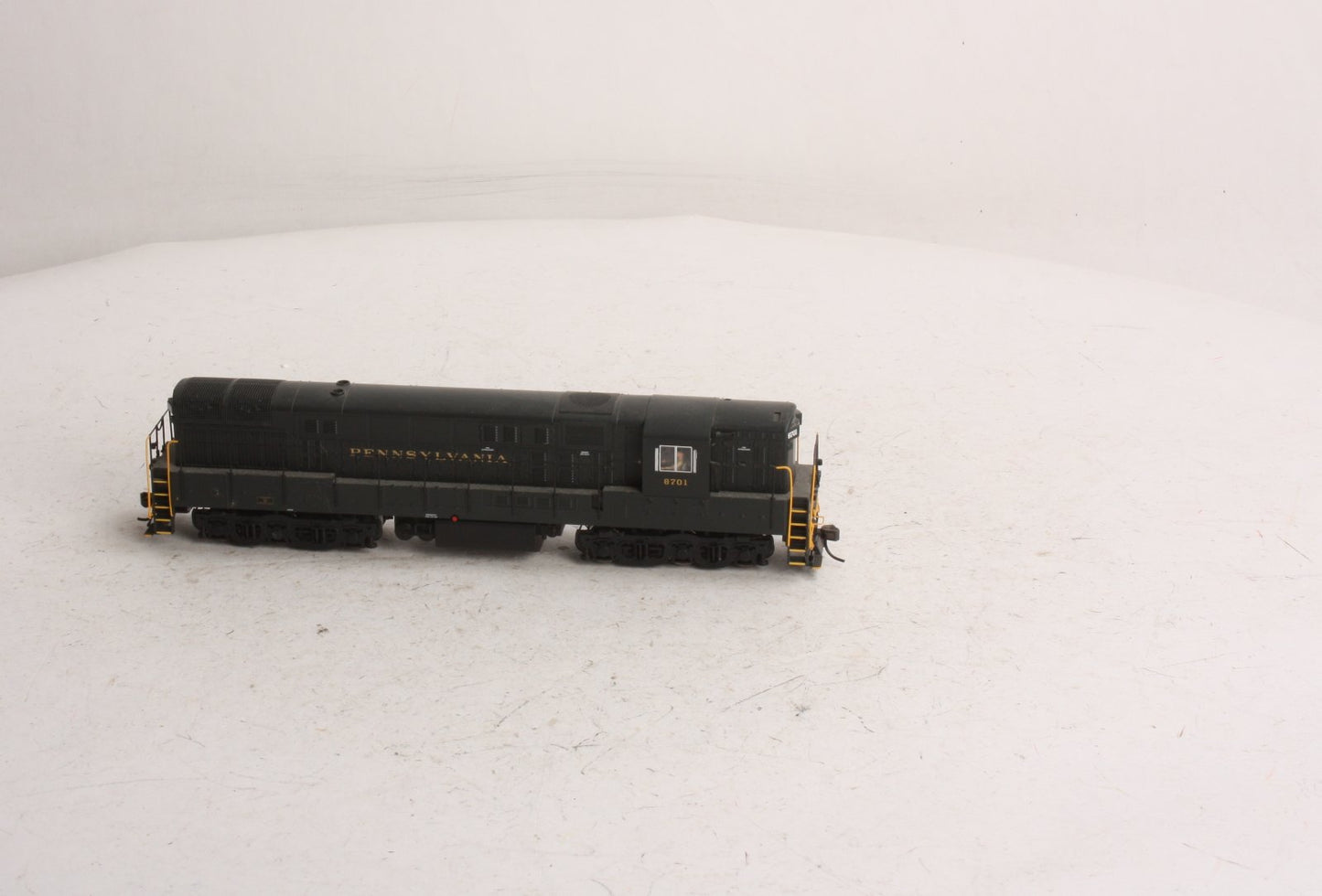 Atlas 7747 HO Scale Pennsylvania TrainMaster w/Sound #8701