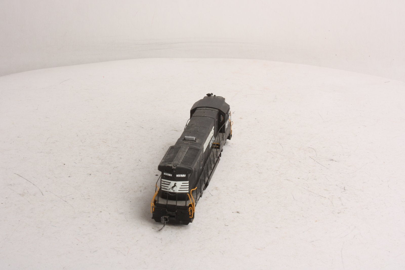 Atlas 8193 HO Norfolk Southern B23-7 Diesel Locomotive w/Sound #3977 -DC & DCC