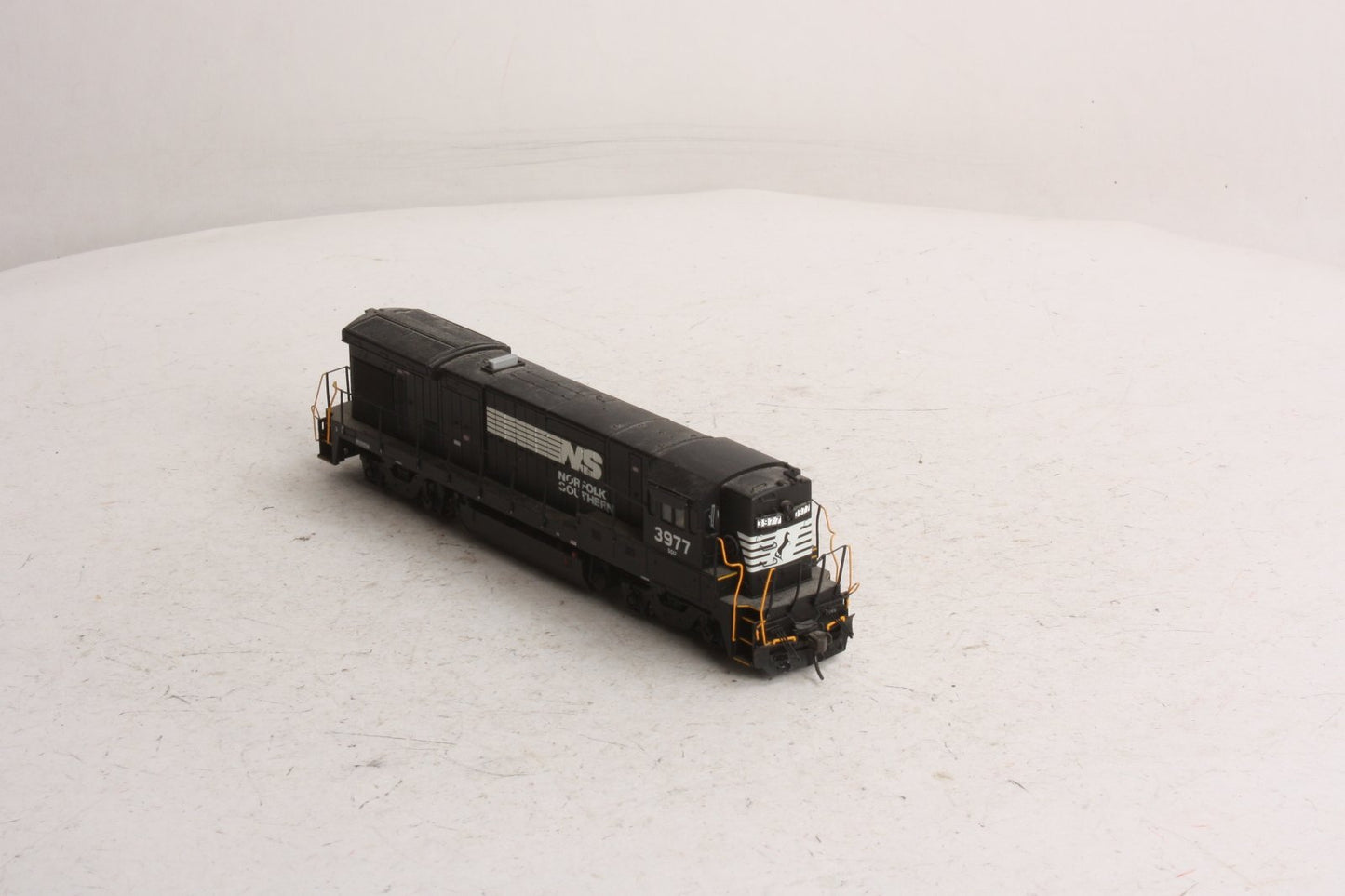Atlas 8193 HO Norfolk Southern B23-7 Diesel Locomotive w/Sound #3977 -DC & DCC