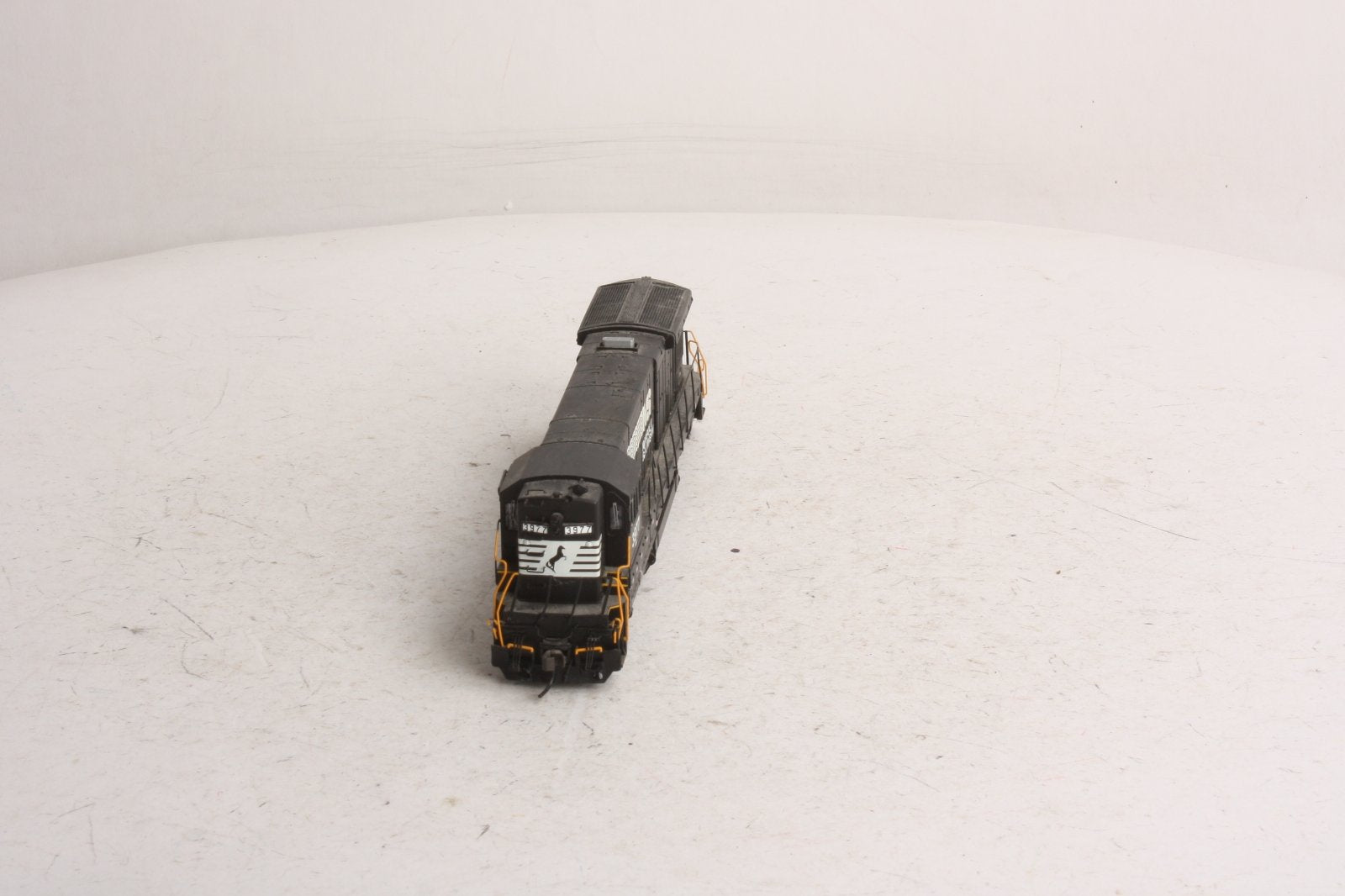 Atlas 8193 HO Norfolk Southern B23-7 Diesel Locomotive w/Sound #3977 -DC & DCC