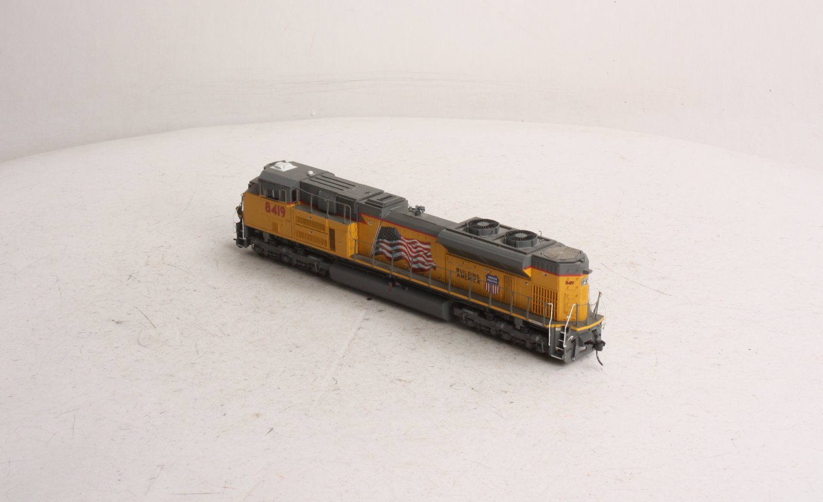 Athearn G68623 HO EMD SD70ACe Diesel Locomotive #8419 w/DCC & Sound