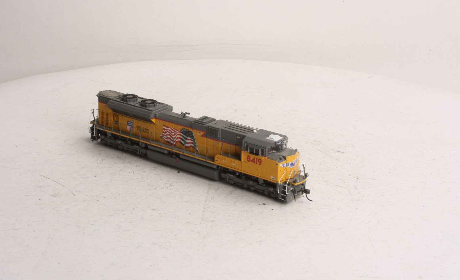 Athearn G68623 HO EMD SD70ACe Diesel Locomotive #8419 w/DCC & Sound