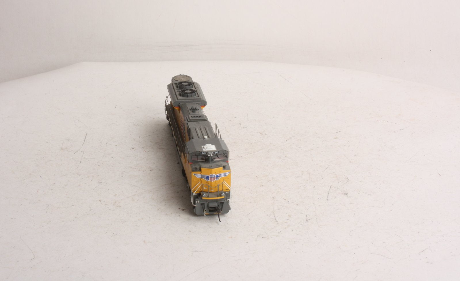 Athearn G68623 HO EMD SD70ACe Diesel Locomotive #8419 w/DCC & Sound