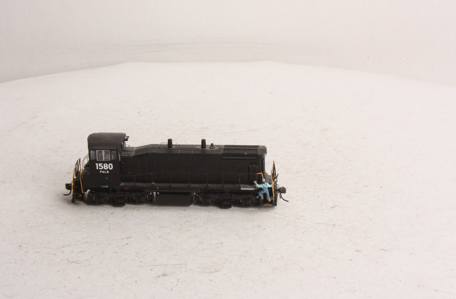 Atlas 9991 Pittsburgh & Lake Erie MP15DC w/DCC #1580