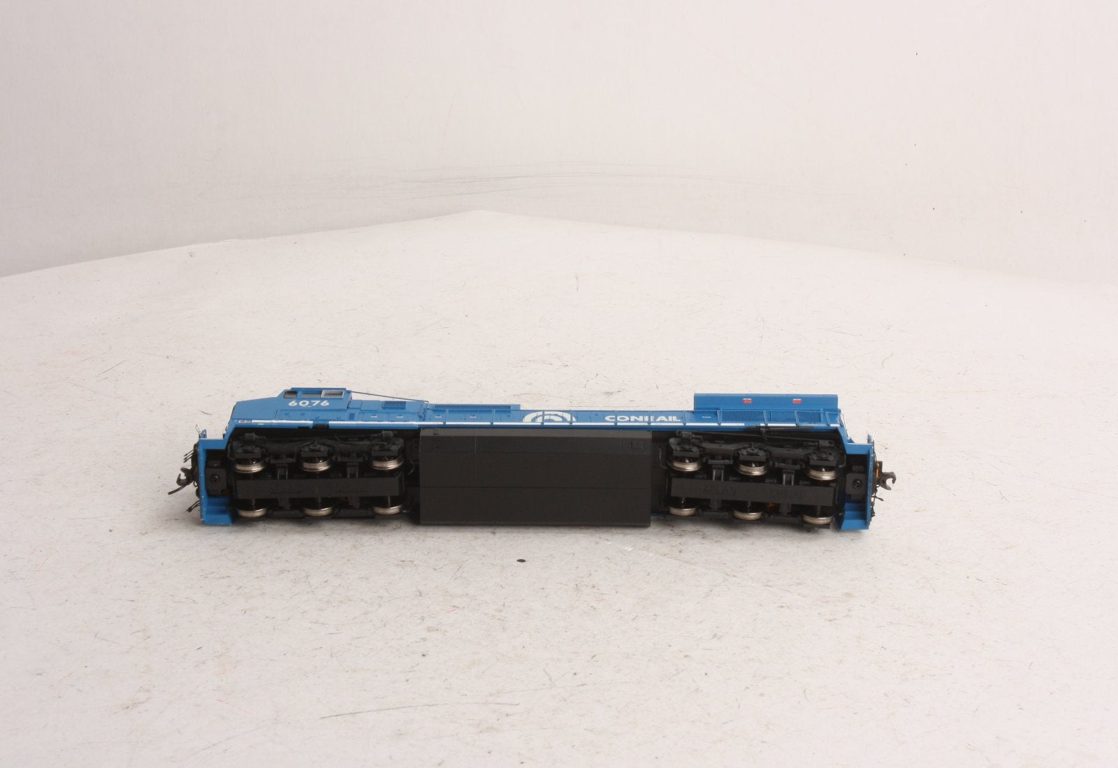Atlas 10000779 HO Dash 8-40CW w/DCC & Sound, CR #6076