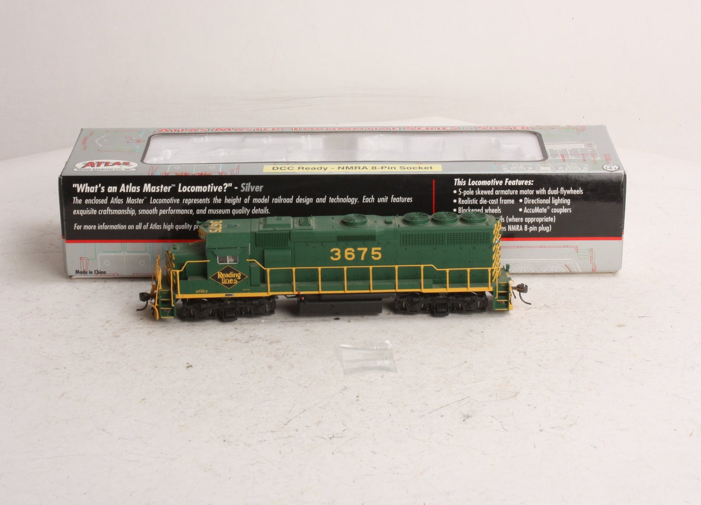 Atlas 10000420 HO Reading GP40-2 Phase I #3675