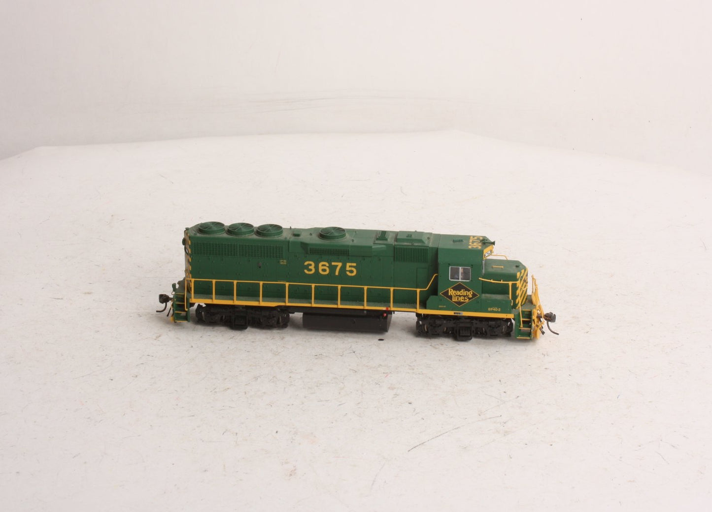 Atlas 10000420 HO Reading GP40-2 Phase I #3675