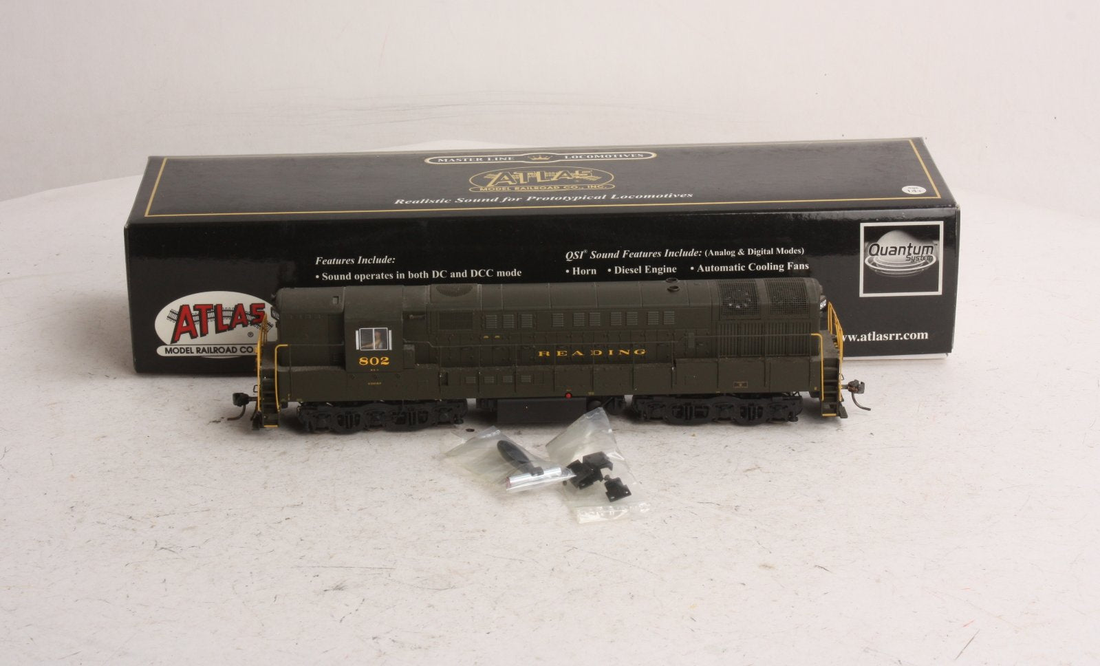 Atlas 7768 HO Reading Train Master Ph 1b Diesel Locomotive