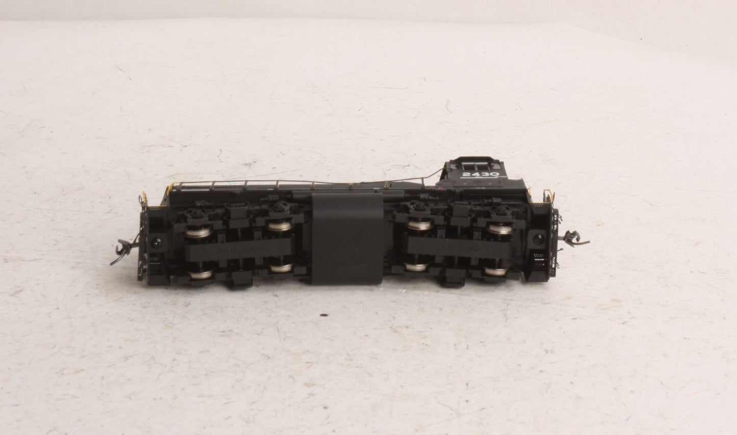 Atlas 9973 HO MP15DC NS #2430/blk&wht