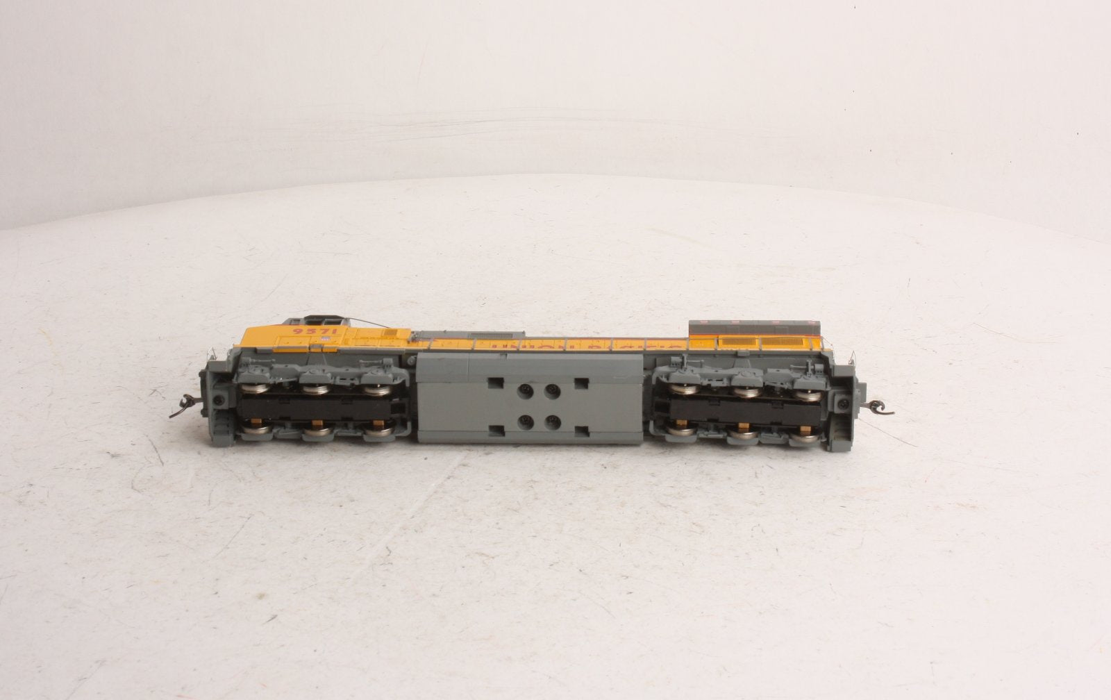 Athearn 78949 HO Union Pacific Dash 9-44CW Diesel Locomotive #9571