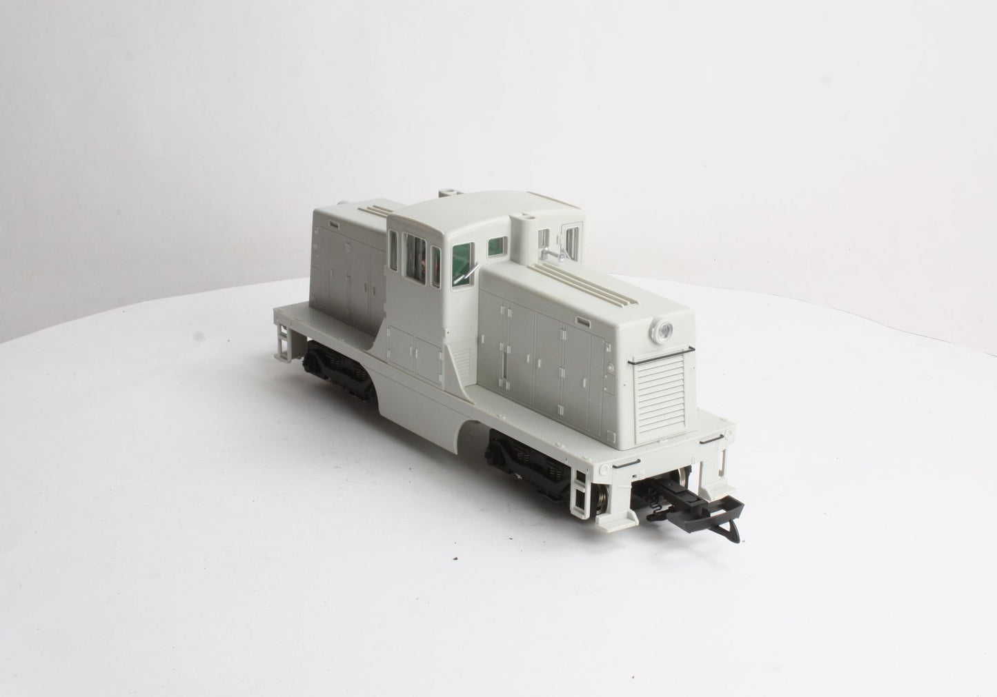 USA Trains R22150 G Undecorated 44-Ton Diesel Locomotive