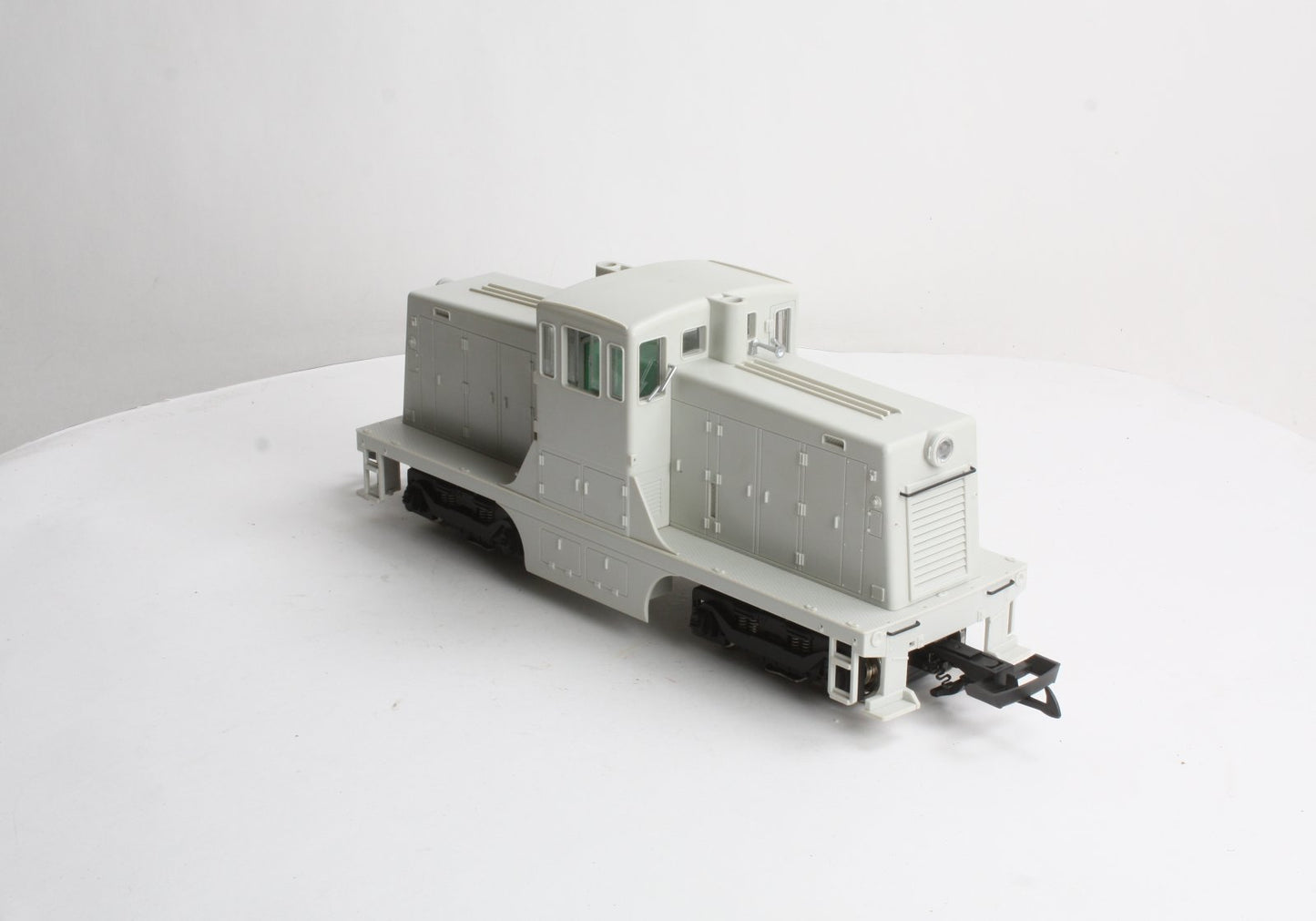 USA Trains R22150 G Undecorated 44-Ton Diesel Locomotive