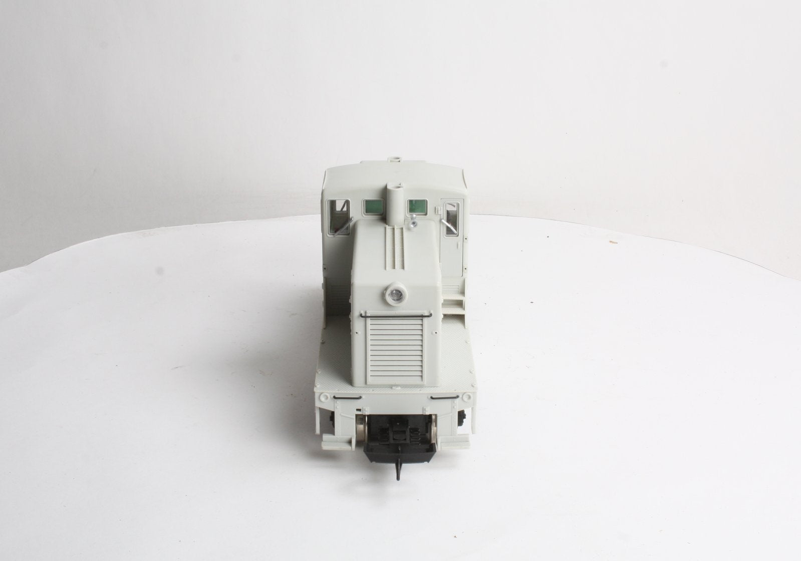 USA Trains R22150 G Undecorated 44-Ton Diesel Locomotive