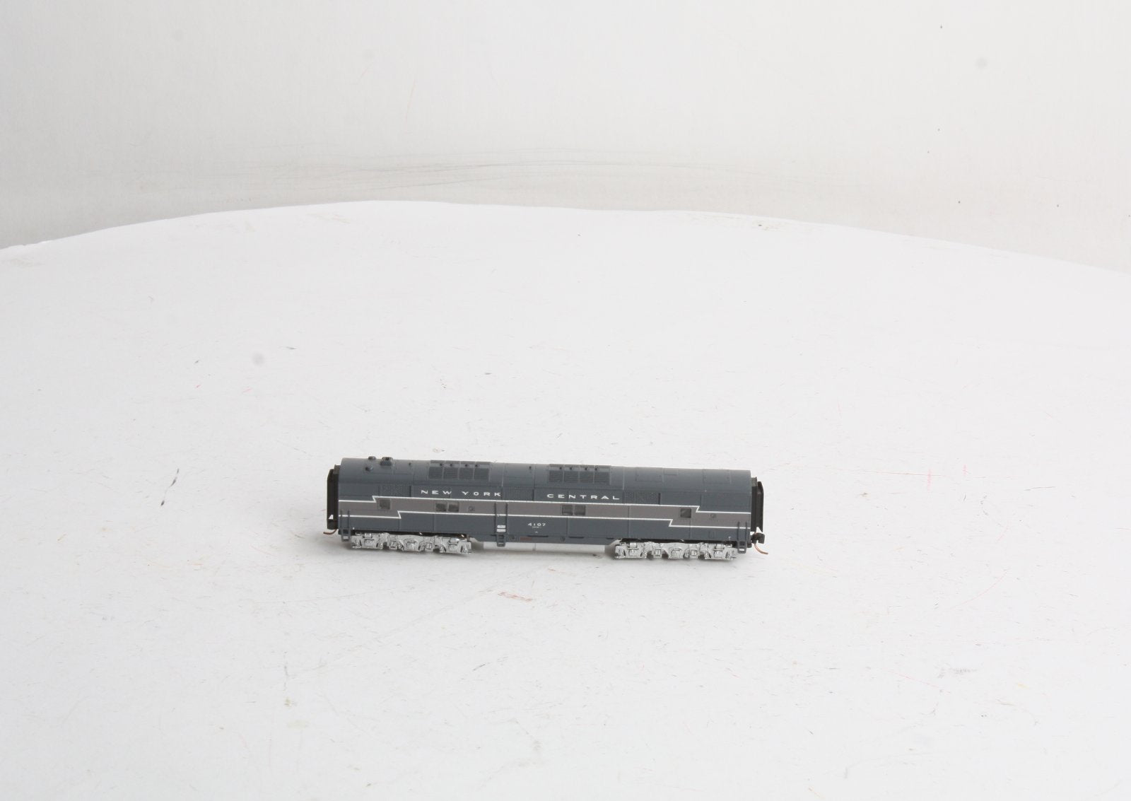 Precision Craft Models 648 NYC Powered E-7 B-unit Diesel w/Loksound
