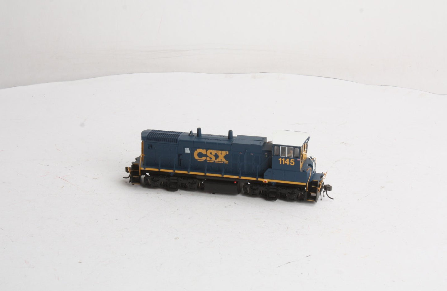Atlas 9966 CSX MP15DC #1145 w/DCC