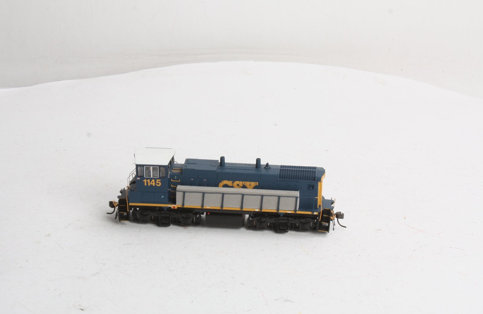 Atlas 9966 CSX MP15DC #1145 w/DCC