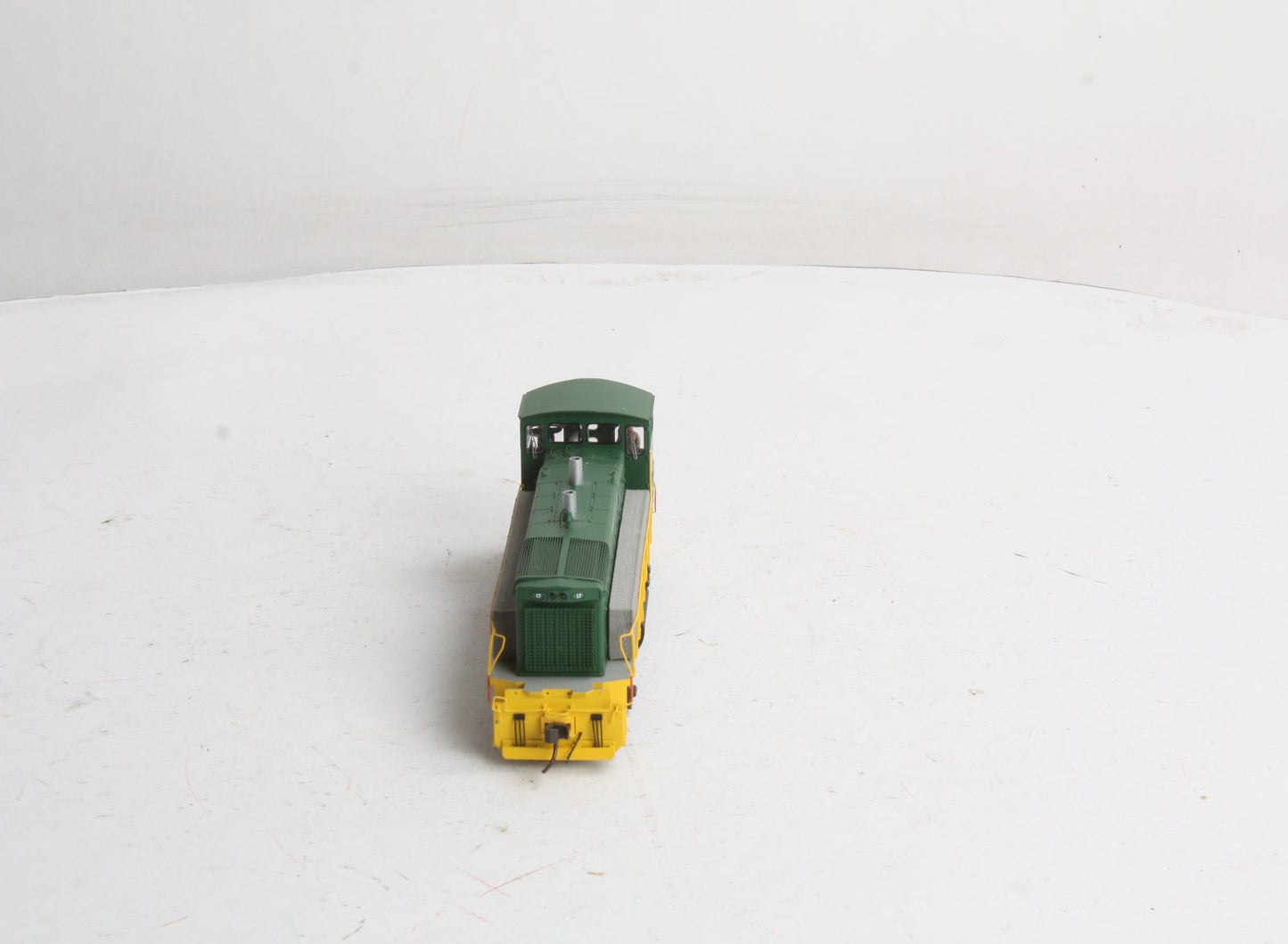 Atlas 9995 Union Railroad MP15DC Switcher Locomotive w/DCC #17