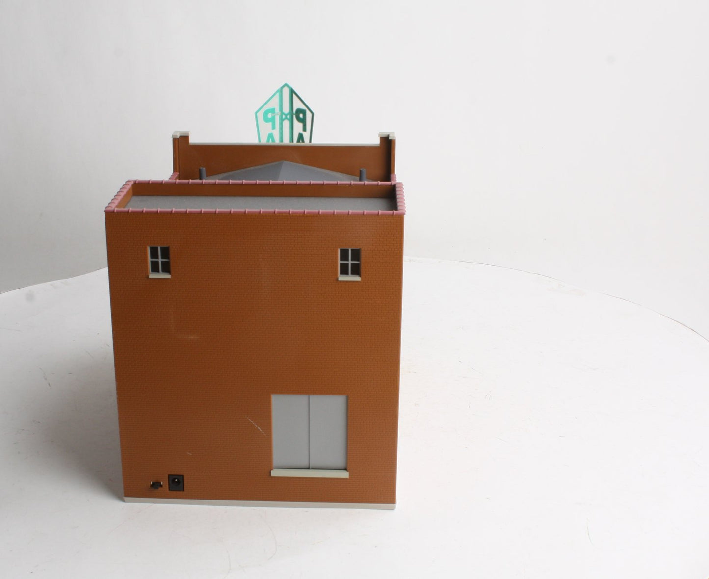 Walthers 933-2713 O/O27 Built-Ups Palace Theater W/Lighted Marquee