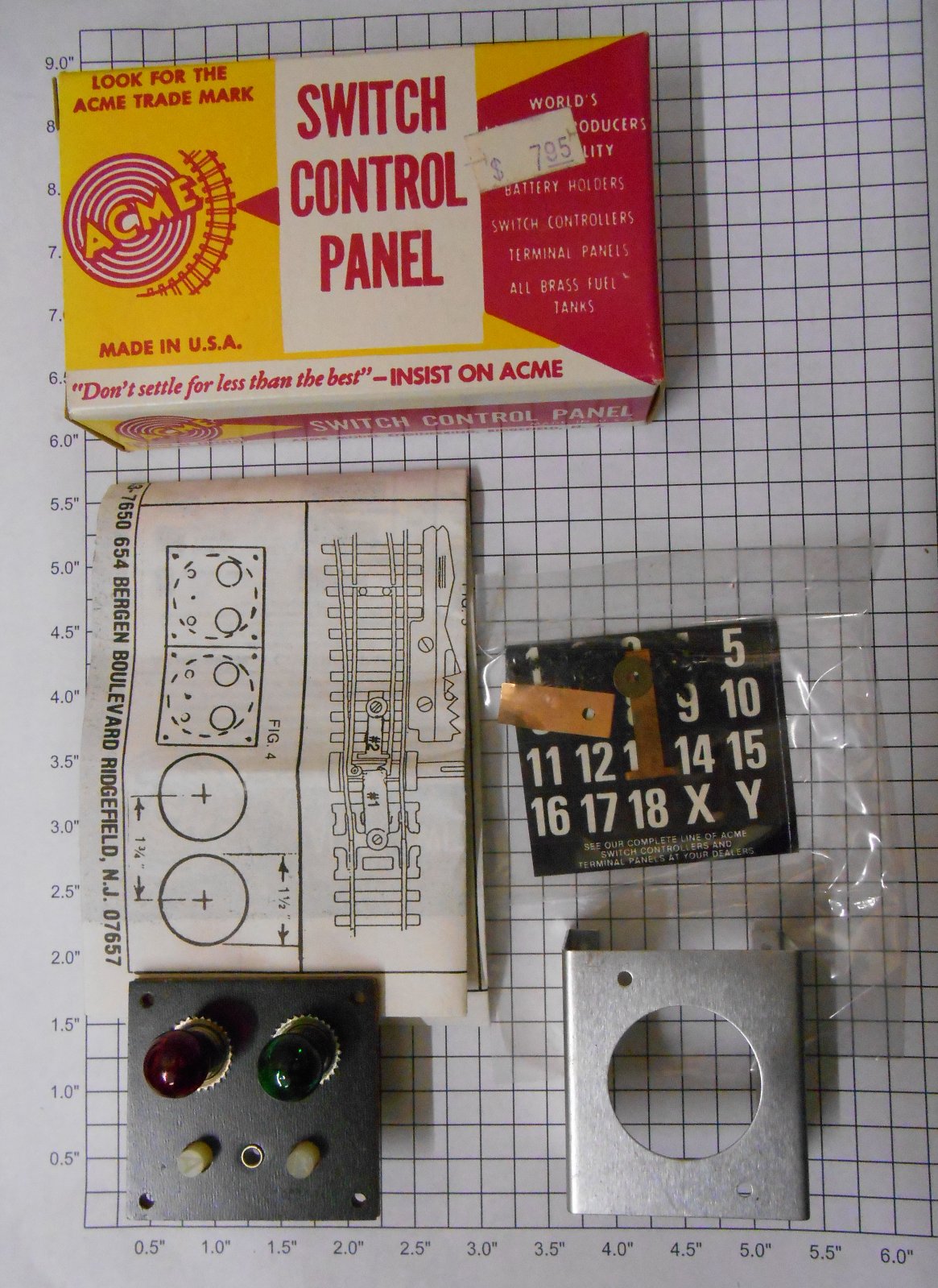 Acme 444 HO Gauge Boxed 2-Button Lighted Switch Controller