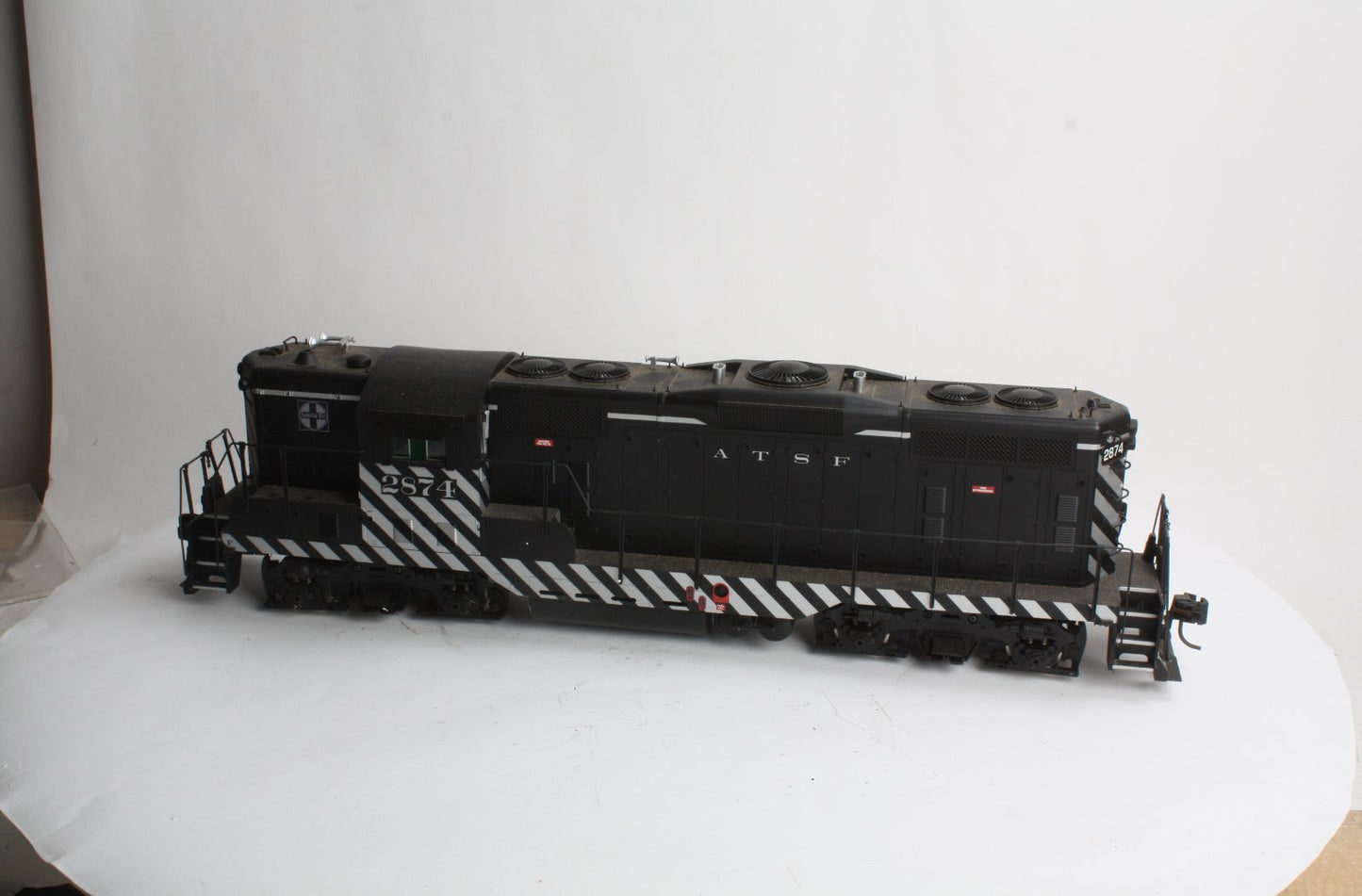 USA Trains 22126 G Santa Fe GP-9 Diesel Locomotive