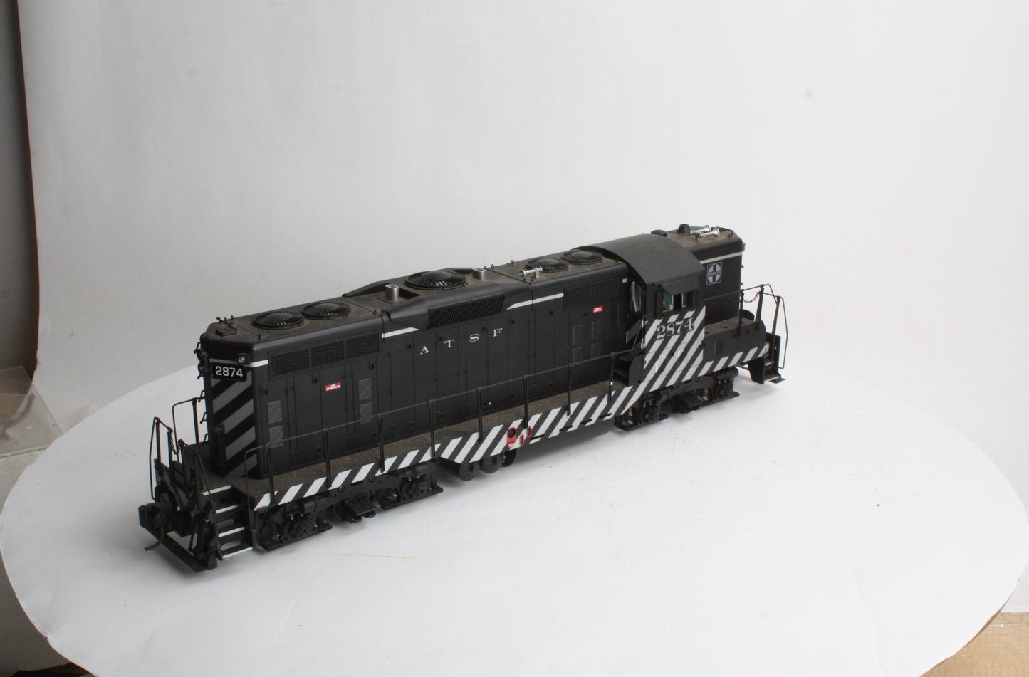 USA Trains 22126 G Santa Fe GP-9 Diesel Locomotive