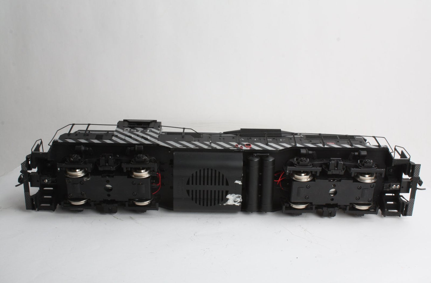 USA Trains 22126 G Santa Fe GP-9 Diesel Locomotive