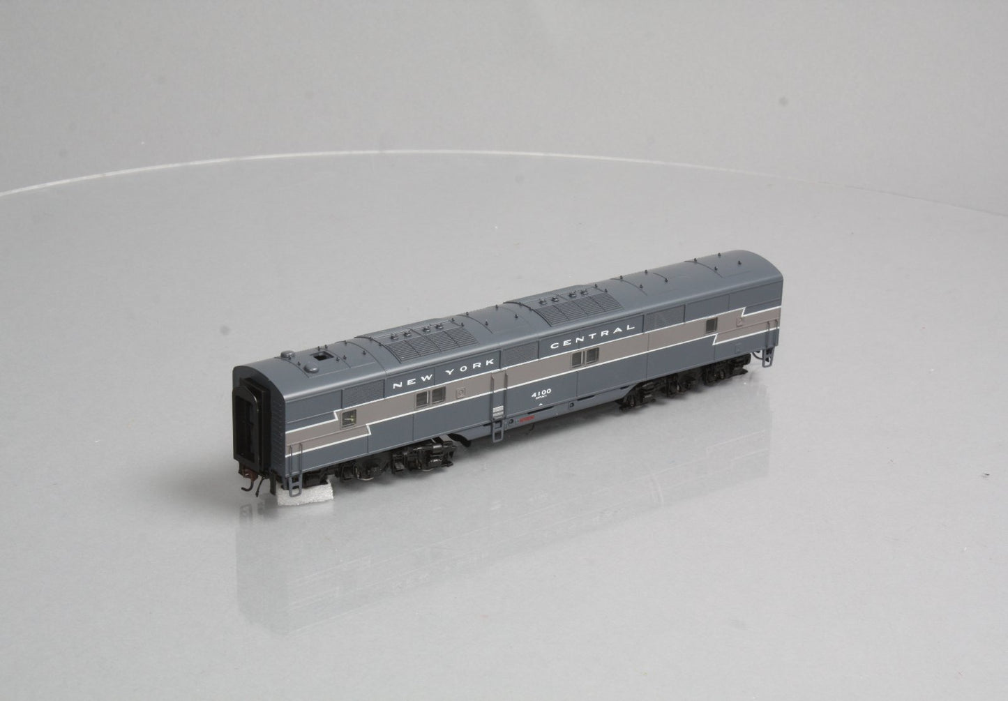 Broadway Limited 680 HO New York Central EMD Diesel E7B Powered #4100