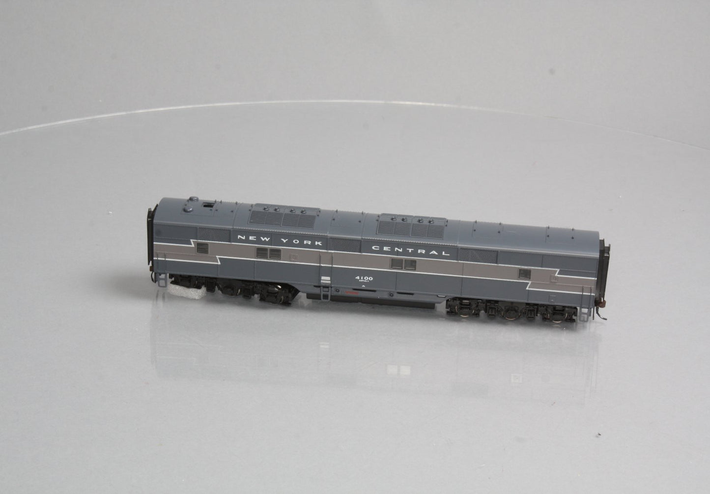 Broadway Limited 680 HO New York Central EMD Diesel E7B Powered #4100
