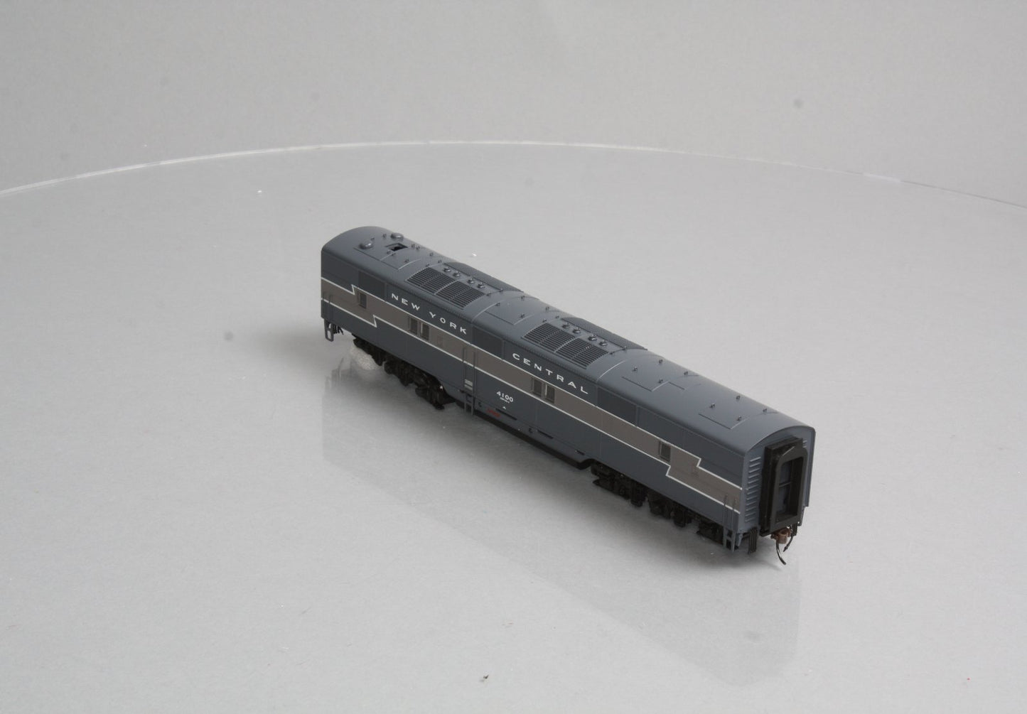 Broadway Limited 680 HO New York Central EMD Diesel E7B Powered #4100