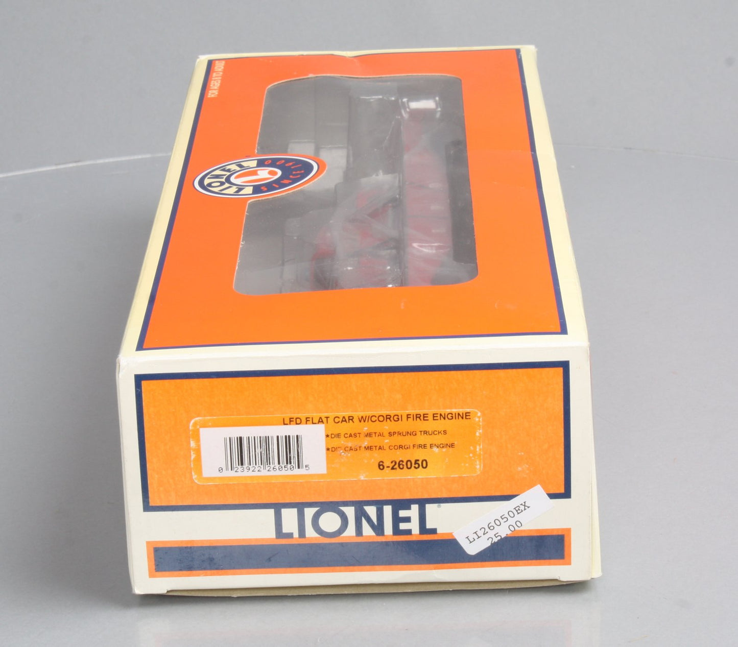 Lionel 6-26050 Lionel Fire Department - LFD - Flat Car w/ Corgi Fire Engine